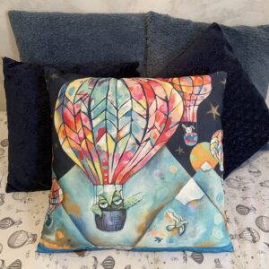 Coussin motifs montgolfières